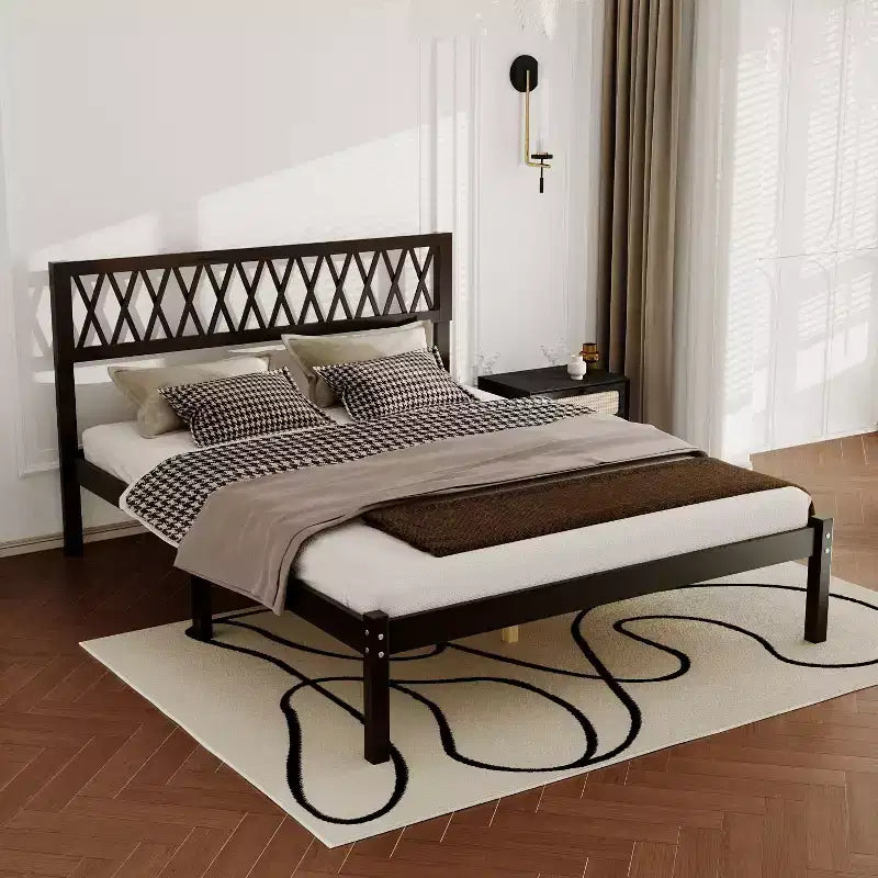 Letto a piattaforma in legno massiccio nero con testiera imbottita, Per 1-2 persone